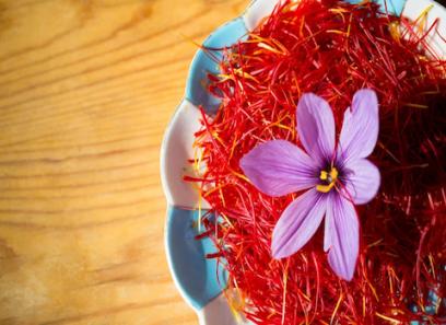 قیمت زعفران قائنات یک گرمی + مشخصات بسته بندی عمده و ارزان